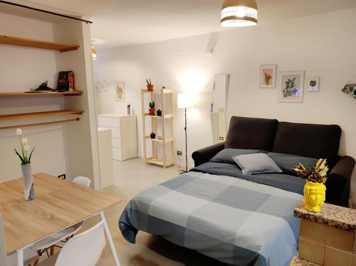 Loft Con Cortiletto - 100 Meters From The Beach Apartment Cefalu Bagian luar foto